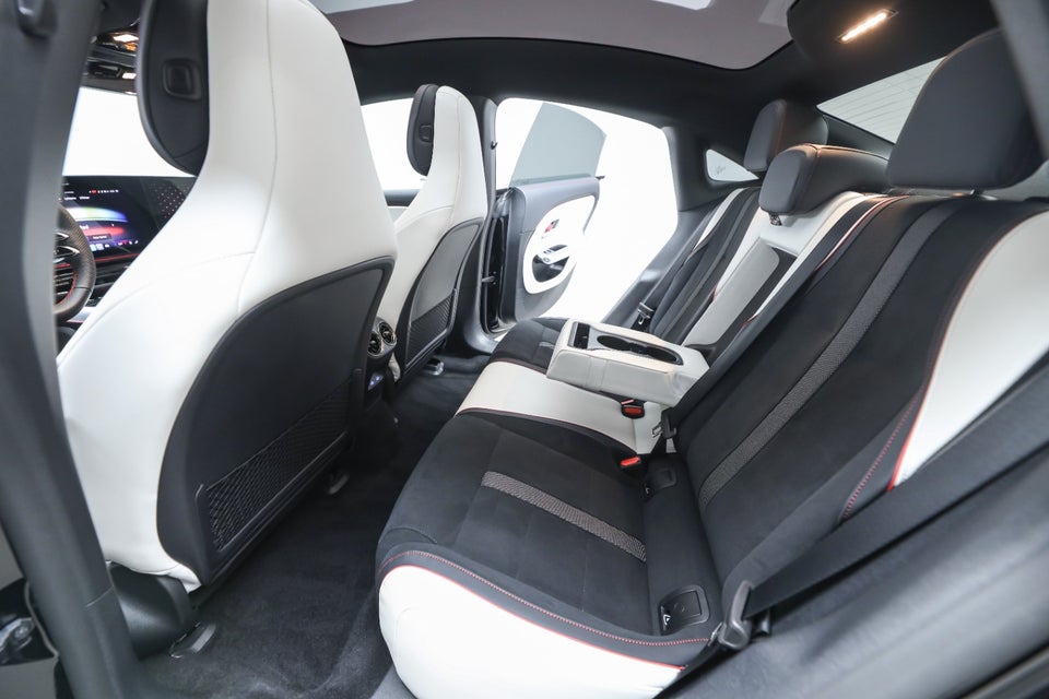 Mercedes CLA250+ EQ AMG Premium 4d