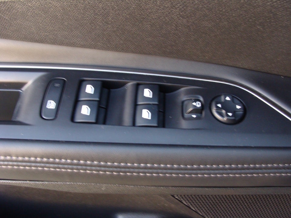 Peugeot 5008 1,6 BlueHDi 120 Allure EAT6 7prs 5d