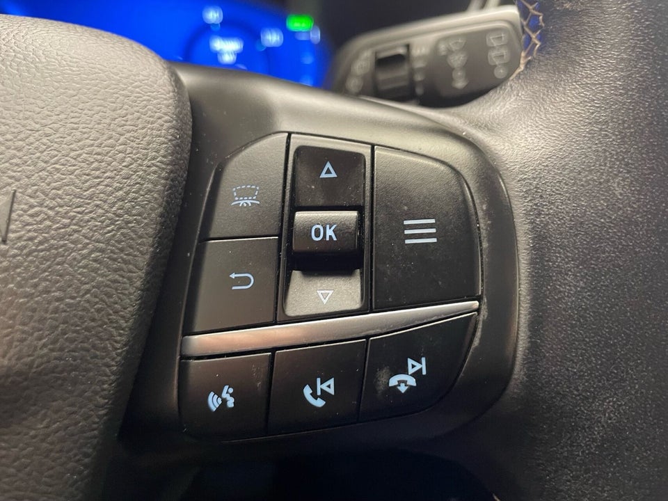 Ford Kuga 2,5 PHEV Vignale CVT 5d