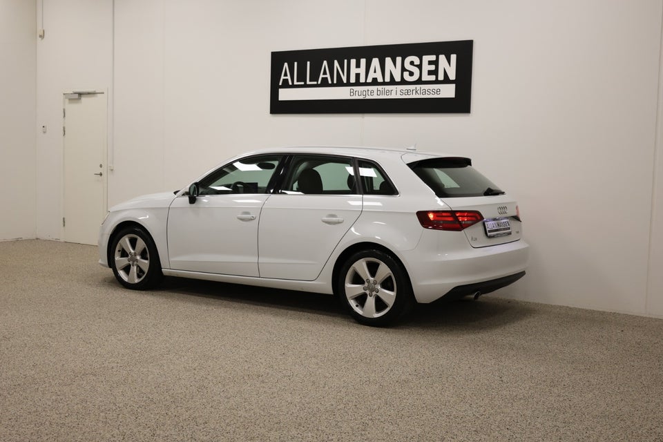 Audi A3 1,6 TDi Ambition Sportback 5d