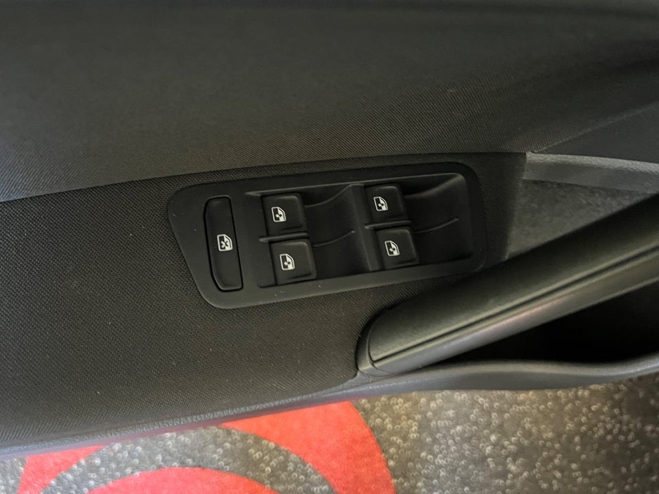 VW Golf VII 1,0 TSi 85 Trendline 5d