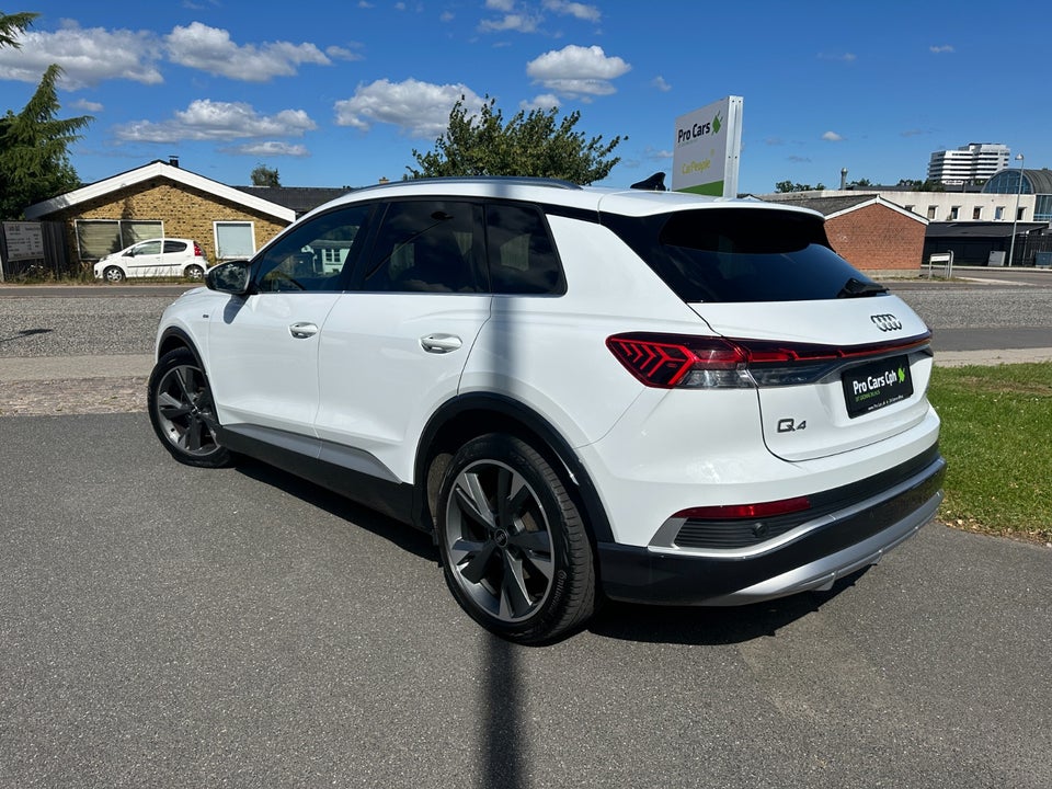 Audi Q4 e-tron 40 S-line 5d