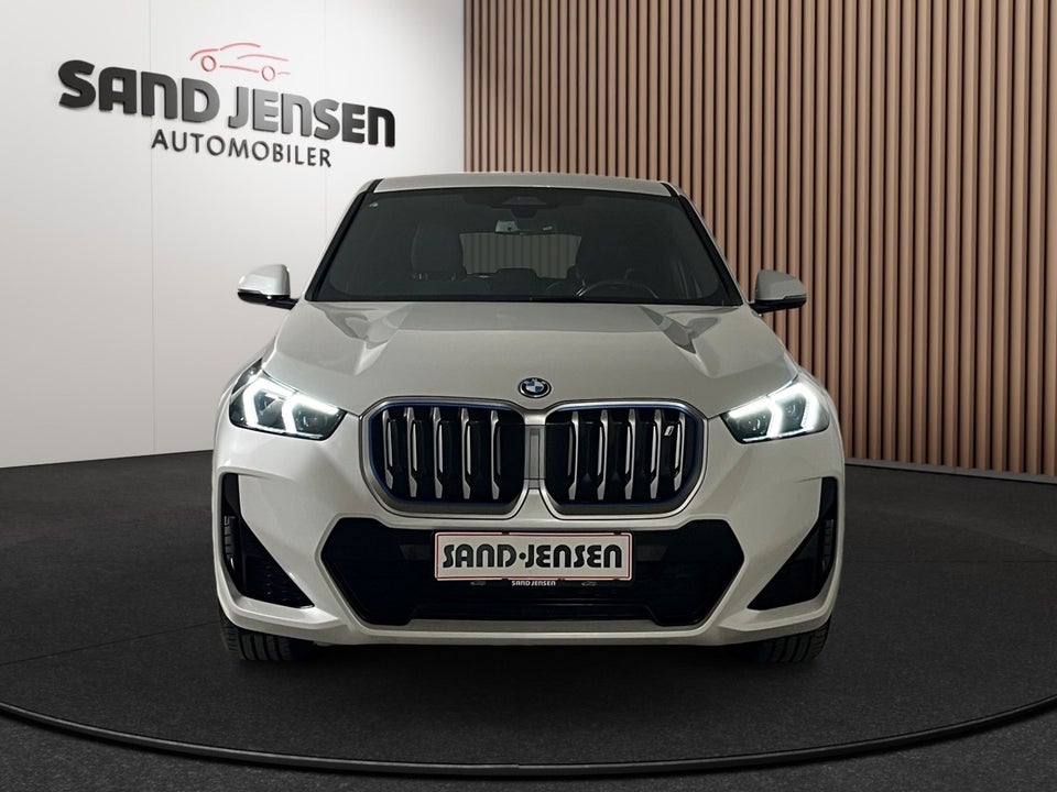 BMW iX1 xDrive30 M-Sport 5d