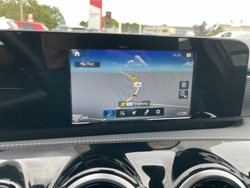 Mercedes A200 1,3 Progressive Line aut. 5d