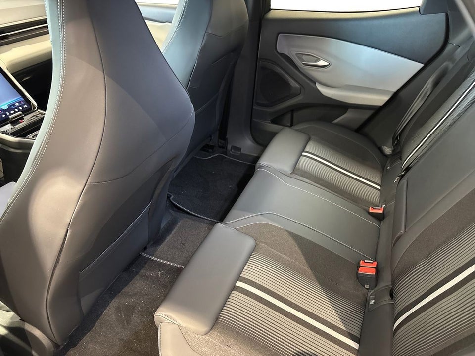 Ford Capri 77 Select Extended Range 5d