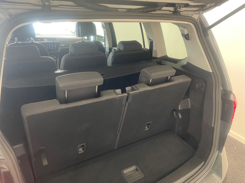 VW Touran 1,6 TDi 115 Comfortline DSG 7prs 5d