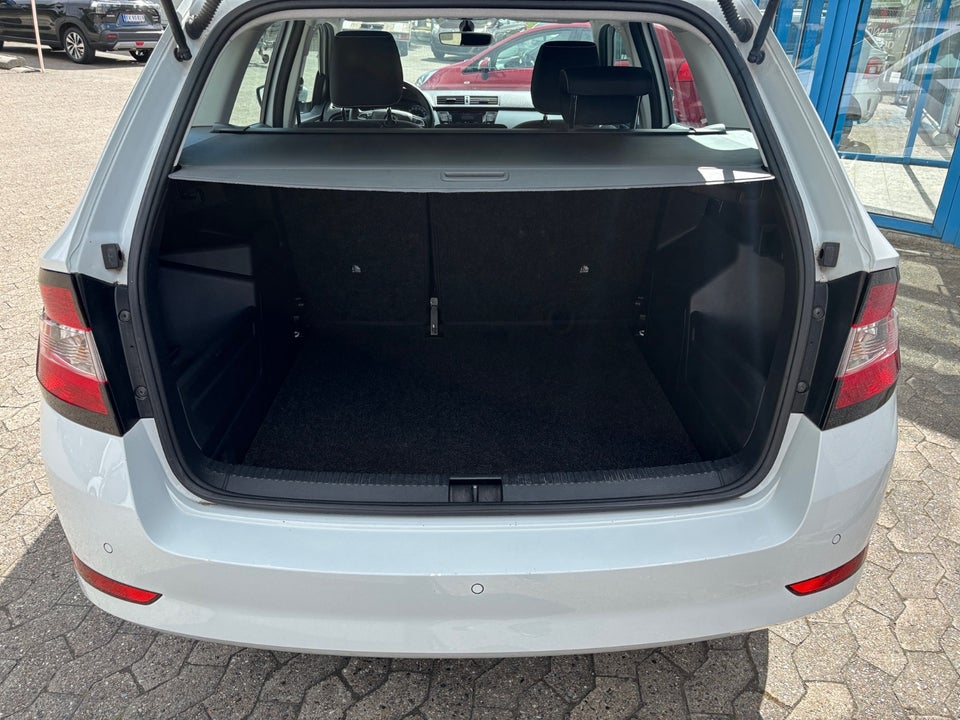 Skoda Fabia 1,0 TSi 110 Ambition Combi DSG 5d