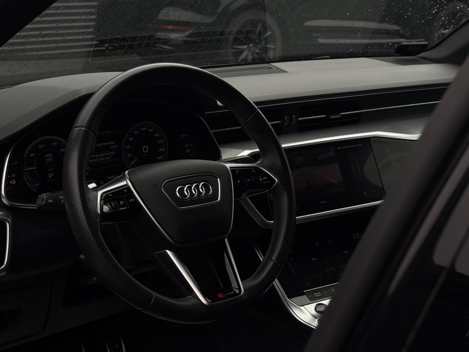 Audi A6 55 TFSi e S-line quattro S-tr. 4d