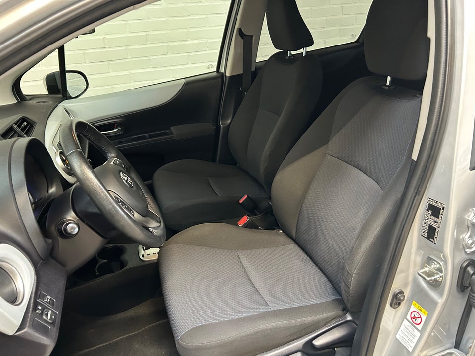 Toyota Yaris 1,5 Hybrid H2 Touch CVT 5d