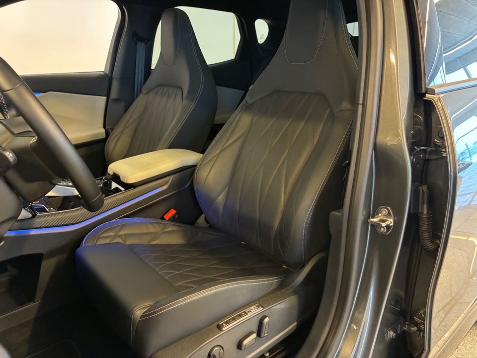 Ford Capri 77 Premium Extended Range 5d