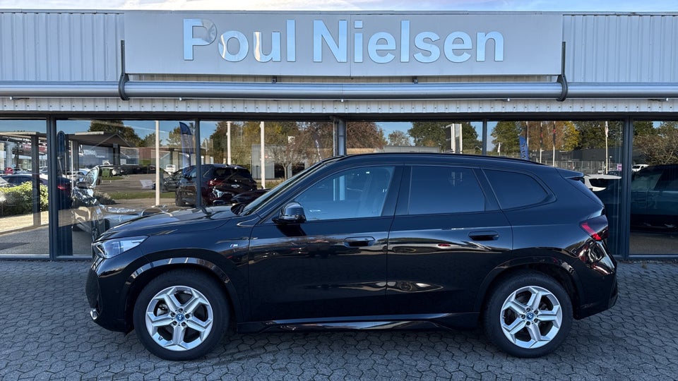 BMW iX1 xDrive30 Fully Charged M-Sport 5d