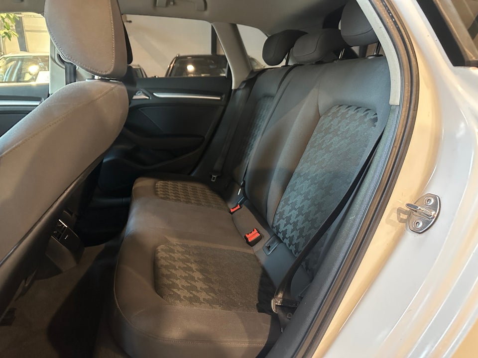 Audi A3 1,6 TDi Ambition Sportback 5d