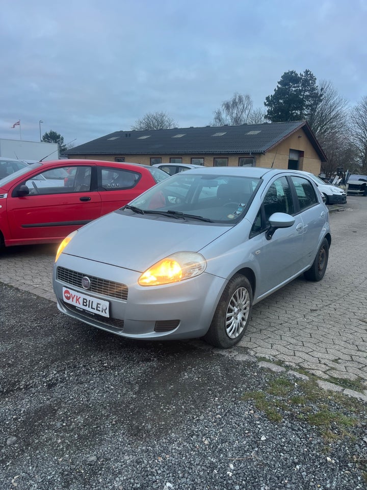 Fiat Grande Punto 1,4 Active 5d