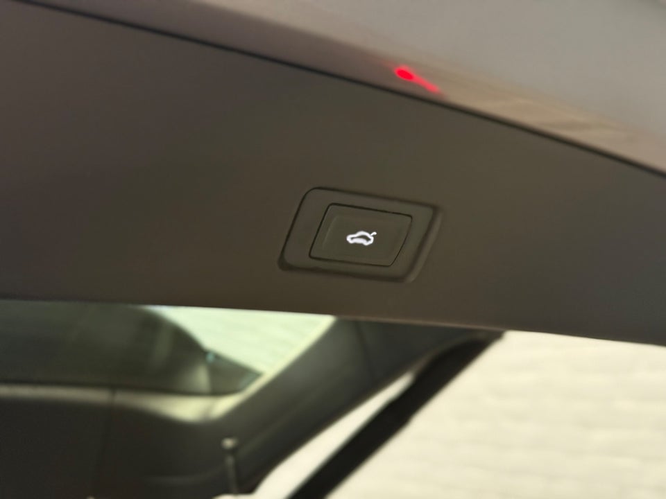 Audi Q4 e-tron 45 S-line quattro 5d