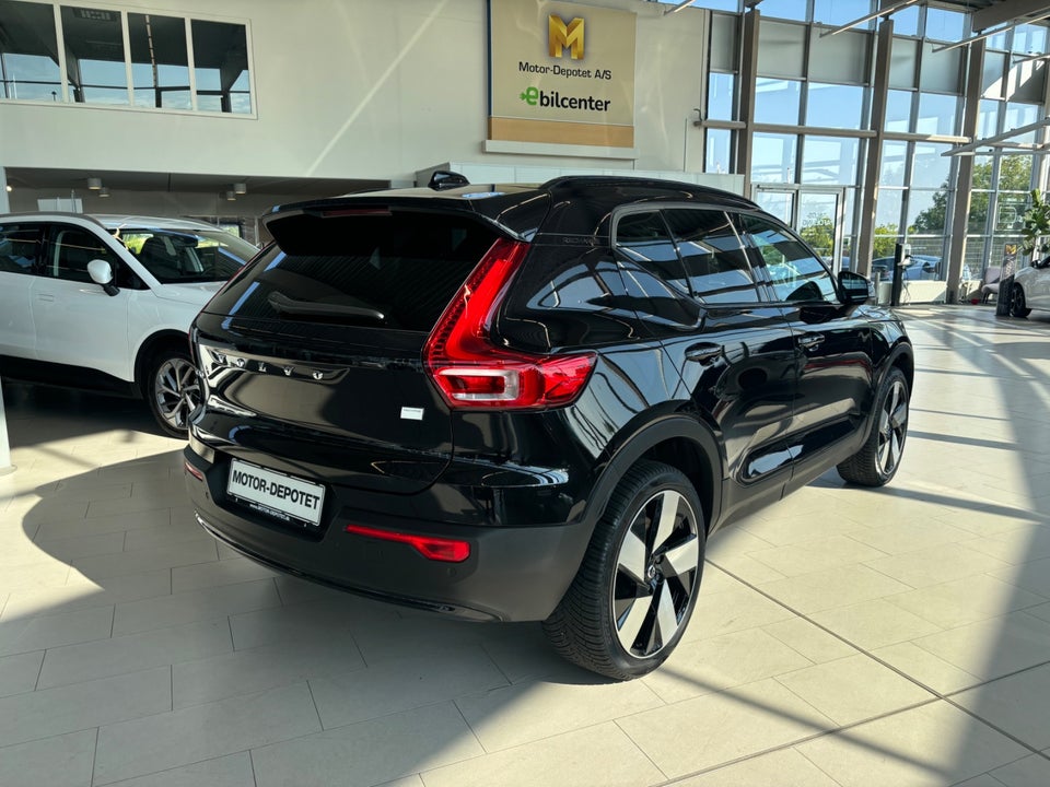 Volvo XC40 ReCharge Extended Range Plus 5d