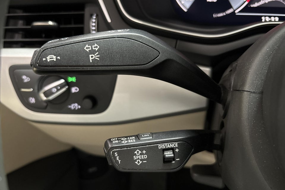 Audi A4 40 TFSi Advanced Prestige Tour plus Avant S-tr. 5d