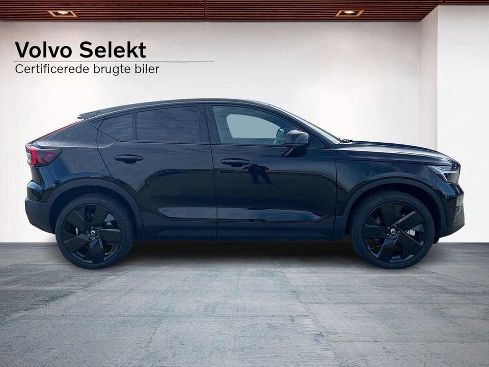 Volvo EC40 Extended Range Black Edition 5d