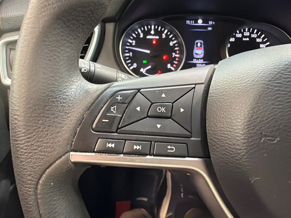 Nissan Qashqai 1,3 Dig-T 140 Visia 5d