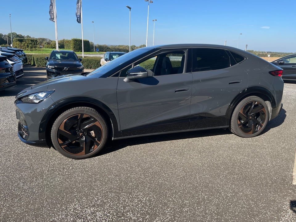 Cupra Tavascan 77 Adrenaline 5d
