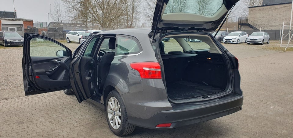 Ford Focus 1,0 SCTi 125 Titanium stc. 5d