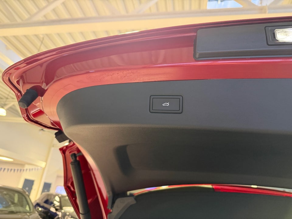 Ford Explorer 77 Premium Extended Range 5d