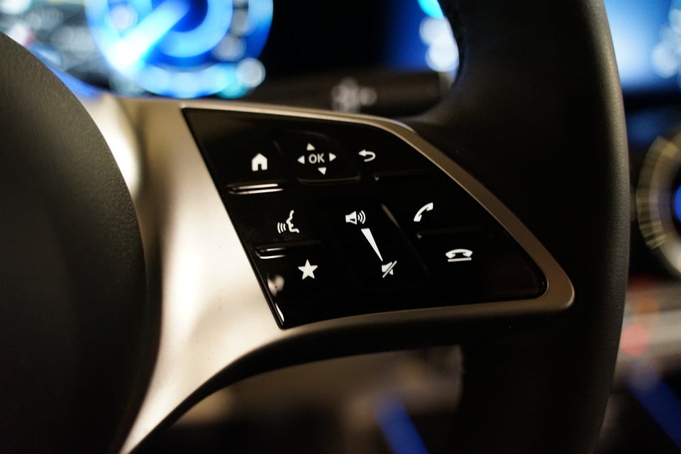 Mercedes EQB250+ Progressive 5d