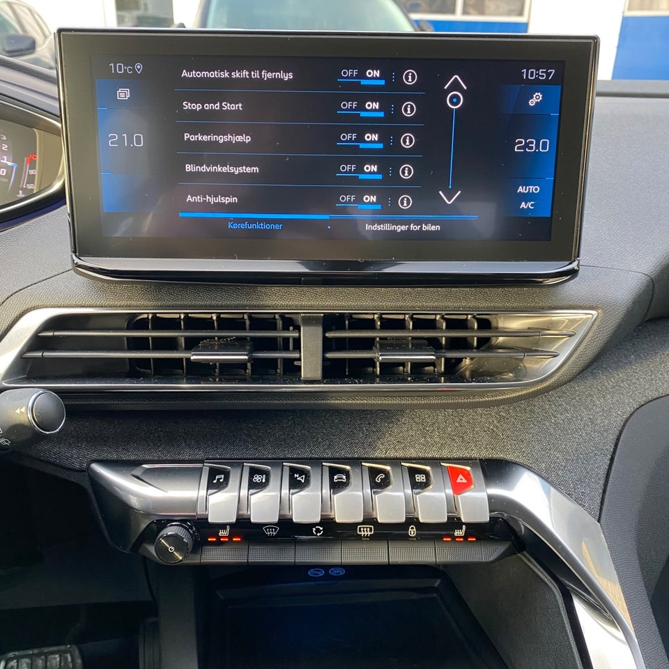 Peugeot 3008 1,5 BlueHDi 130 Allure Pack EAT8 5d