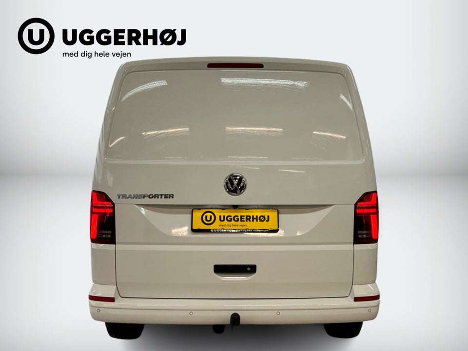 VW Transporter 2,0 TDi 204 Kassevogn DSG lang