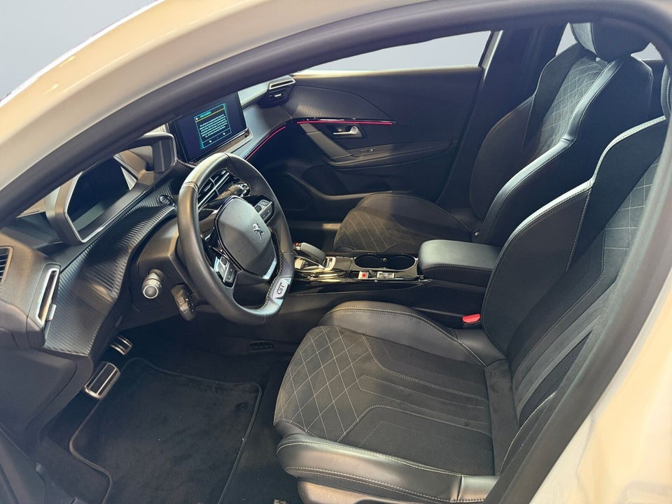 Peugeot e-208 50 GT Pack 5d