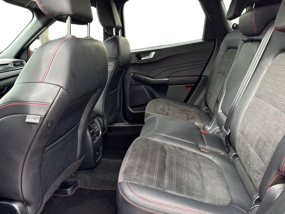 Ford Kuga 2,5 PHEV ST-Line X CVT 5d