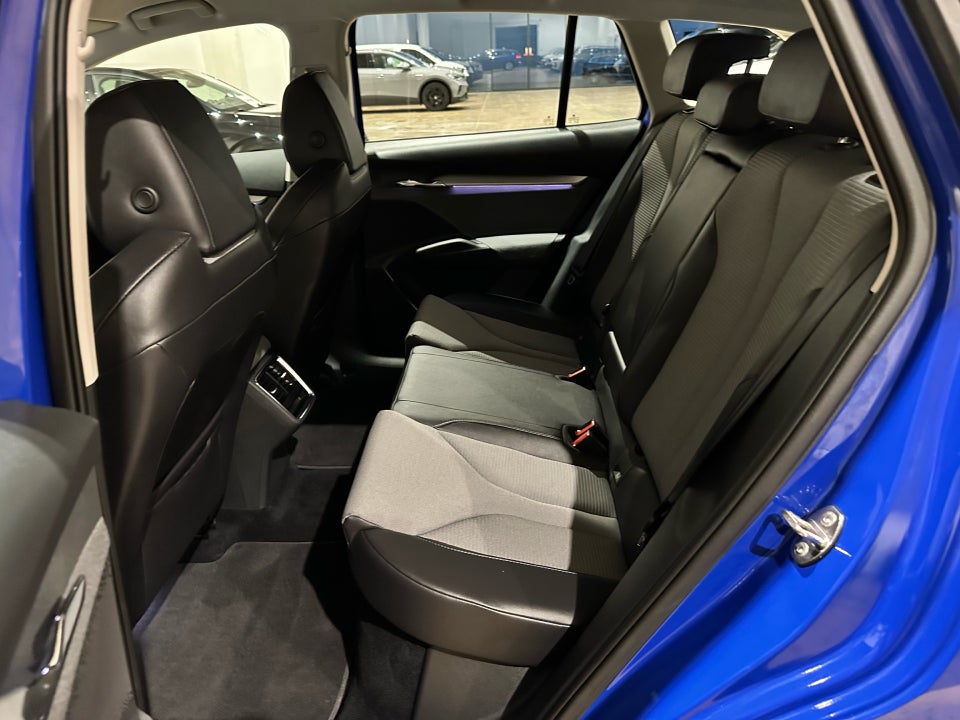 Skoda Enyaq 80 iV Loft 5d