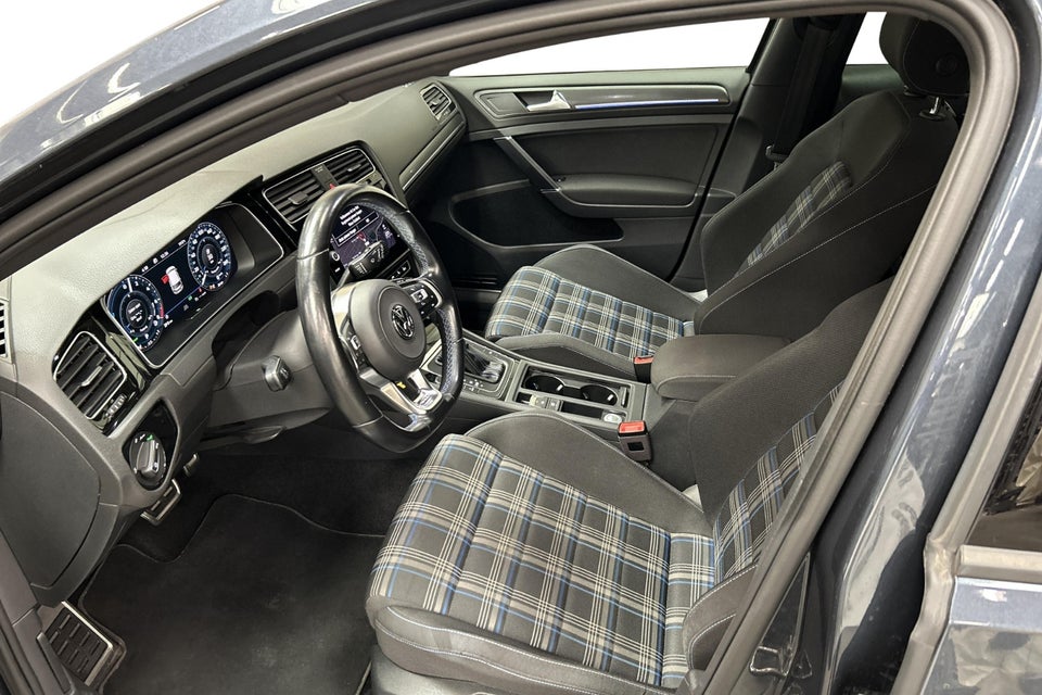VW Golf VII 1,4 GTE DSG 5d