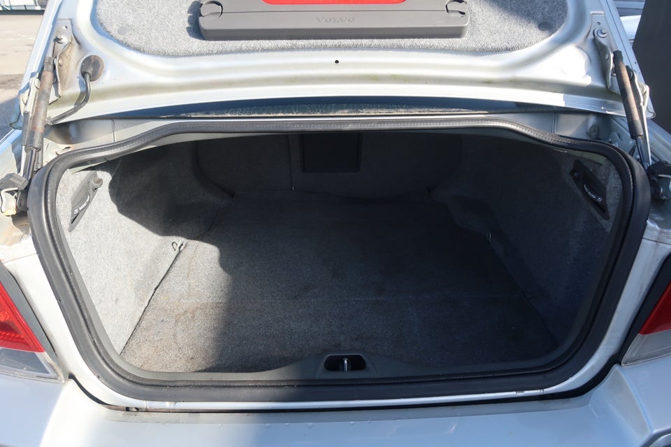 Volvo S60 2,4 170 aut. 4d