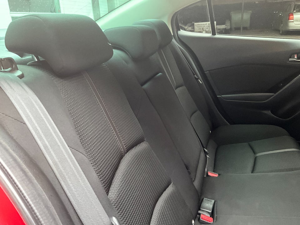 Mazda 3 2,0 SkyActiv-G 120 Optimum 4d