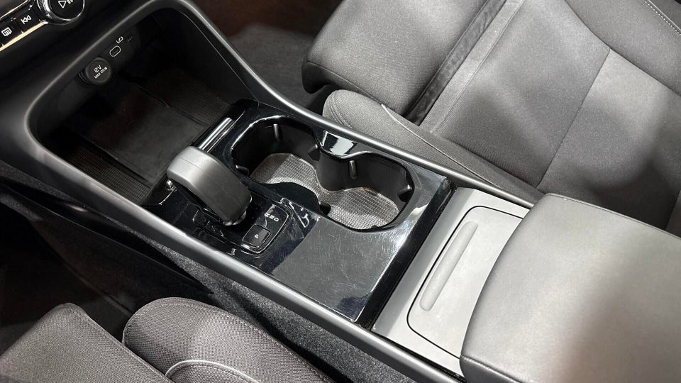 Volvo XC40 P6 ReCharge Core 5d