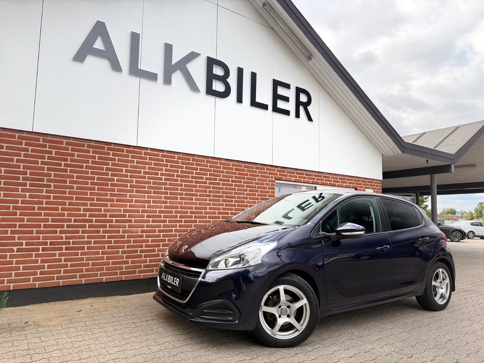 Peugeot 208 1,6 BlueHDi 100 Chili Sky+ 5d