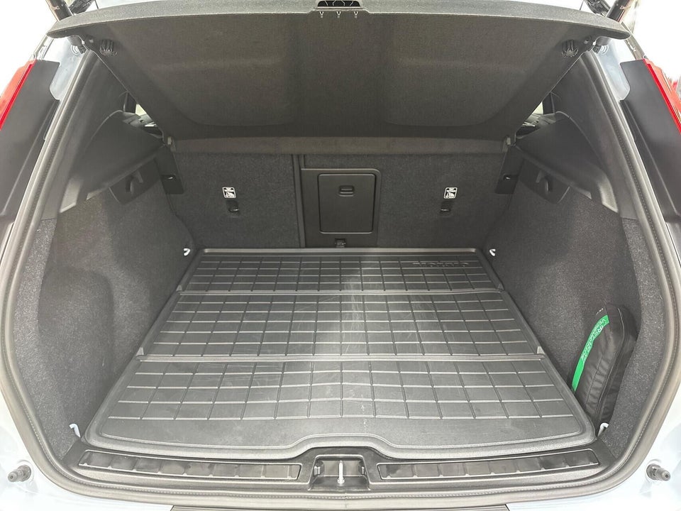 Volvo XC40 ReCharge Extended Range Core 5d