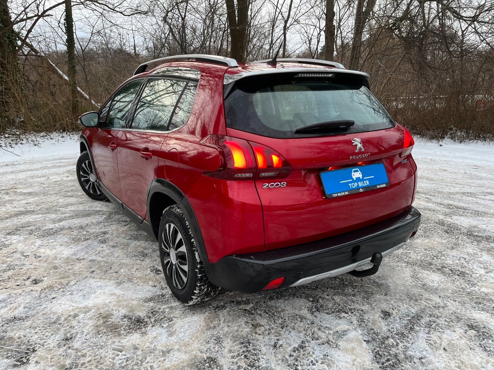 Peugeot 2008 1,2 PureTech 110 Prestige Sky 5d