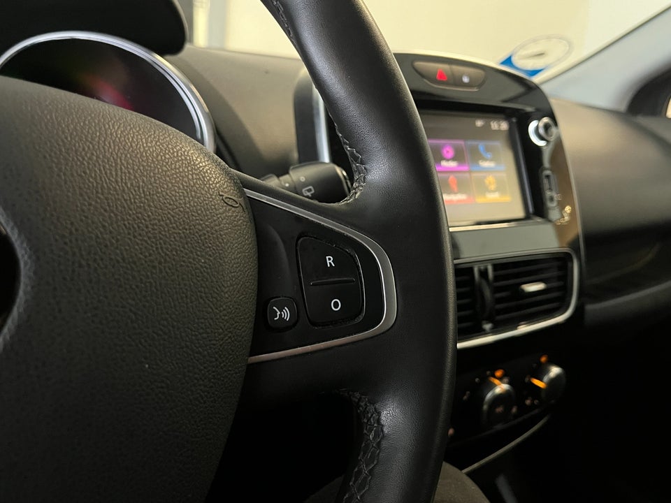 Renault Clio IV 1,5 dCi 90 Zen Sport Tourer 5d