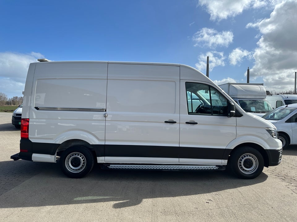 VW Crafter 35 2,0 TDi 140 Kassevogn L3H2 aut.