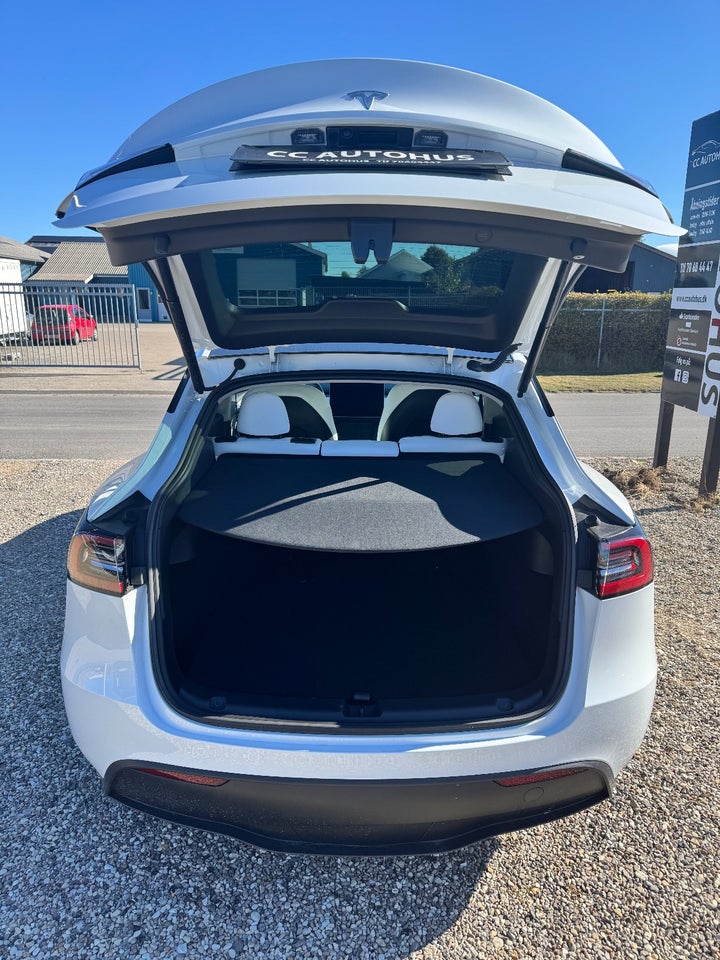 Tesla Model Y RWD 5d