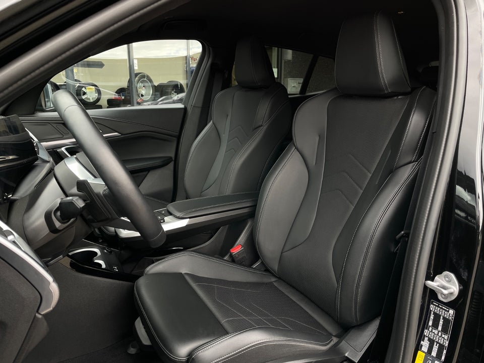 BMW iX2 eDrive20 5d