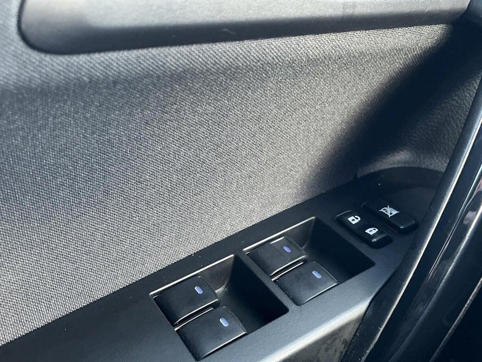 Toyota Auris 1,8 Hybrid H2 Comfort Touring Sports CVT 5d