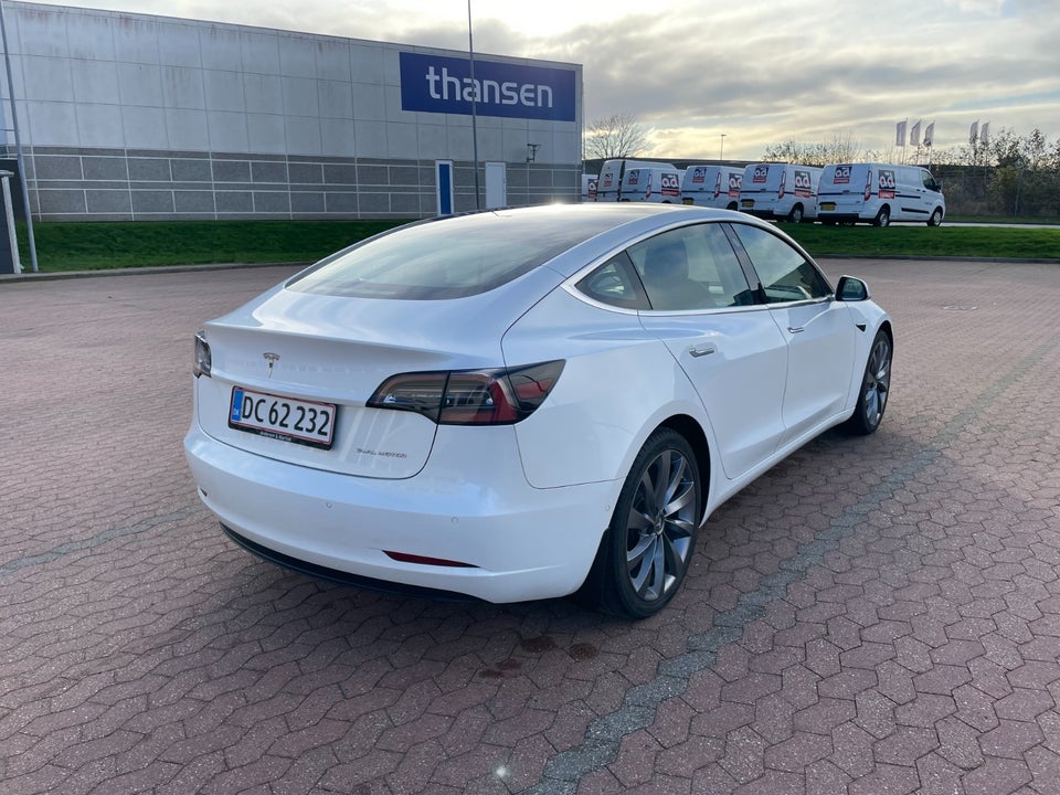 Tesla Model 3 Long Range AWD 4d