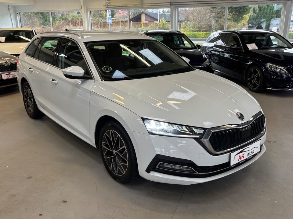 Skoda Octavia 2,0 TDi 150 Style Combi DSG 5d