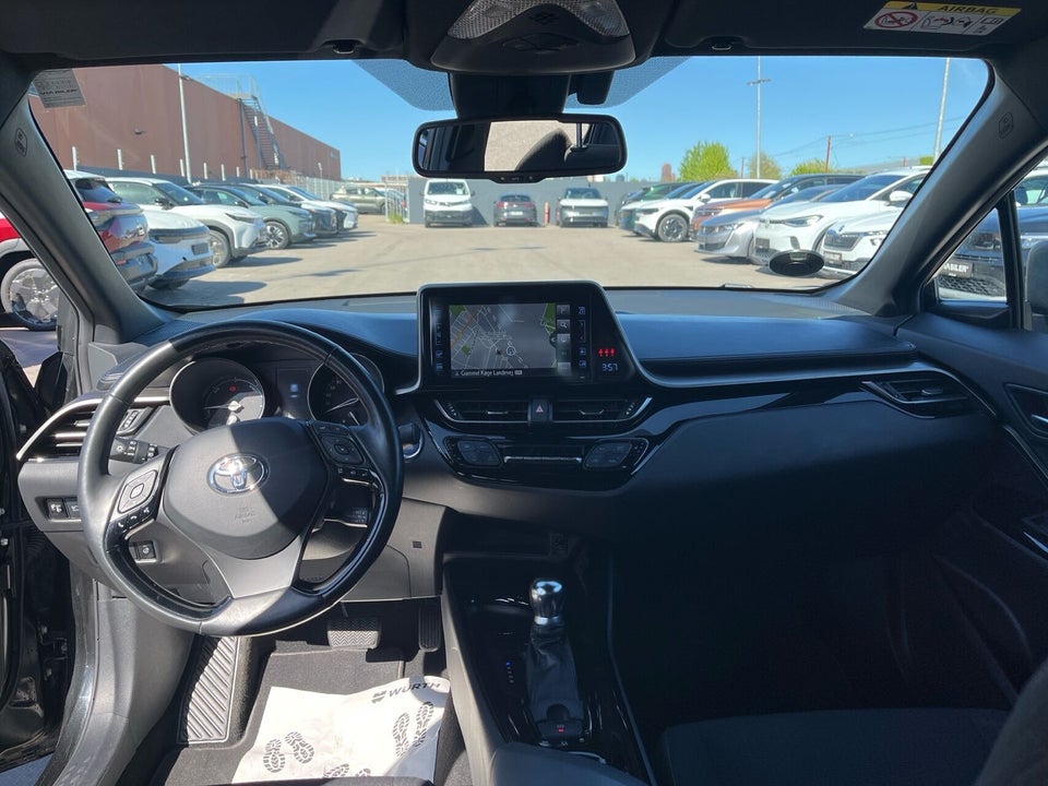 Toyota C-HR 1,8 Hybrid Selected CVT 5d