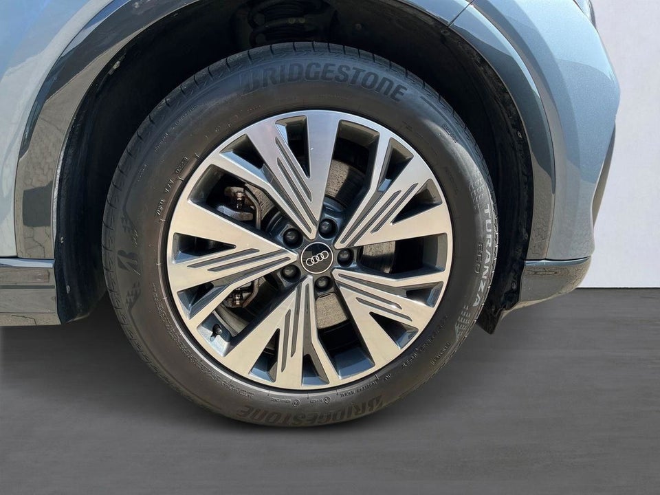 Audi Q4 e-tron 40  5d