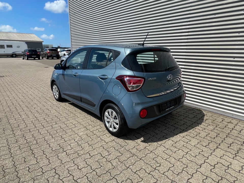 Hyundai i10 1,0 Touch 5d