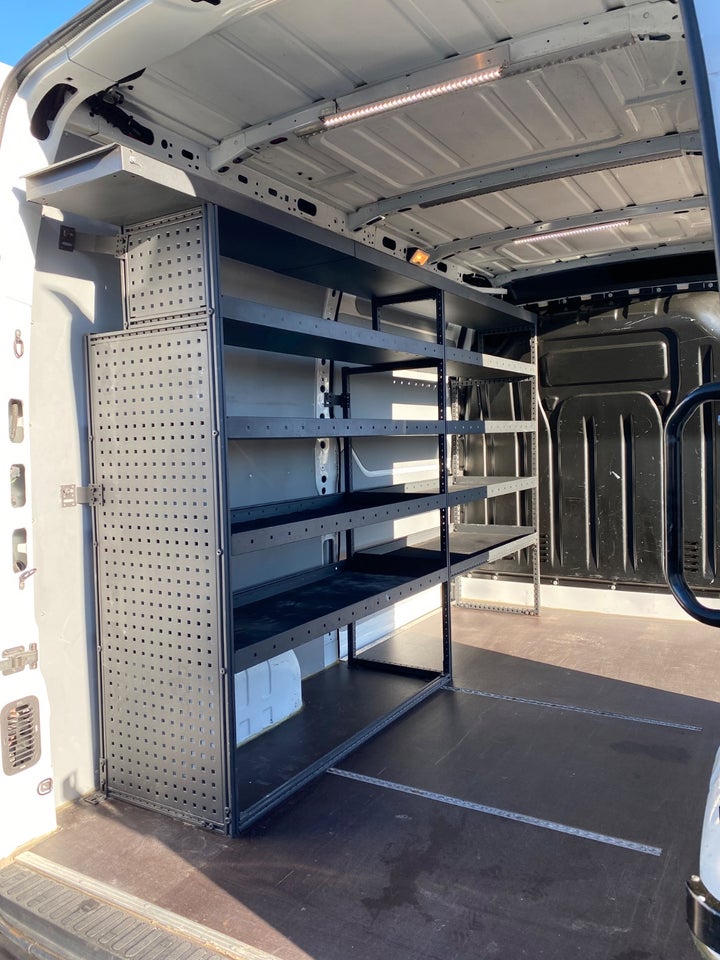 Renault Master IV T33 2,3 dCi 180 L2H2 Kassevogn