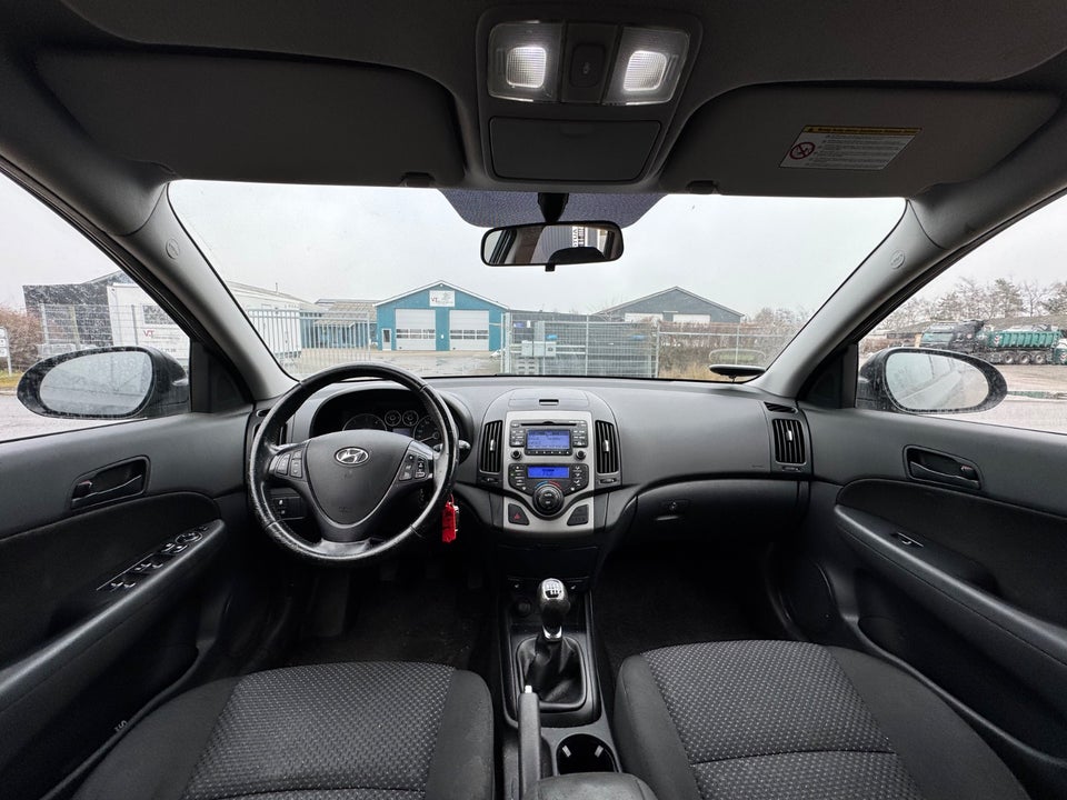 Hyundai i30 1,4 CRDi 90 Comfort CW 5d